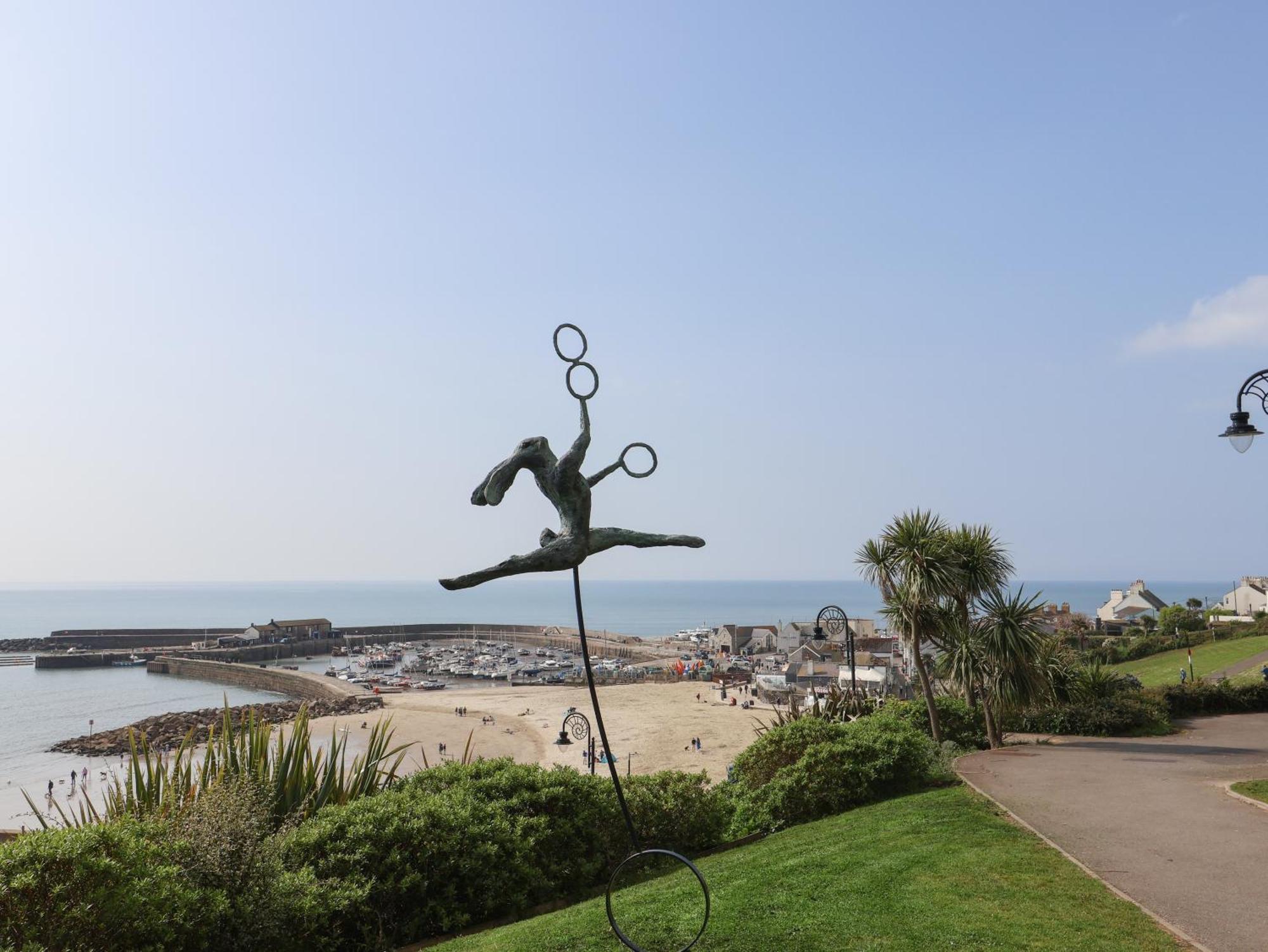 Villa Granny'S Teeth Lyme Regis Exterior foto